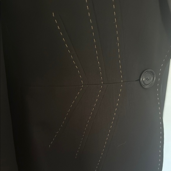 Vintage Kasper tailored lined Black Women's Blazer with Stitch detail. Size 12. - Picture 7 of 14